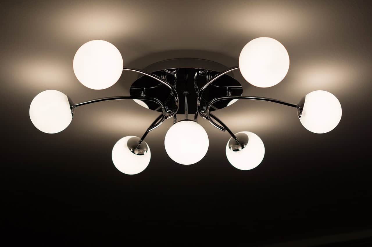 Ceiling light fixture
